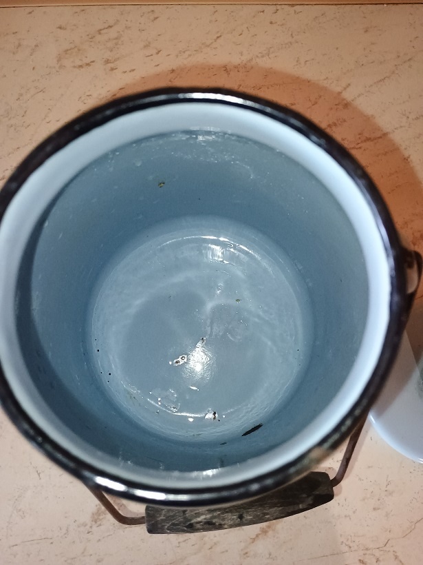 Smaltovaná konvička. - 2