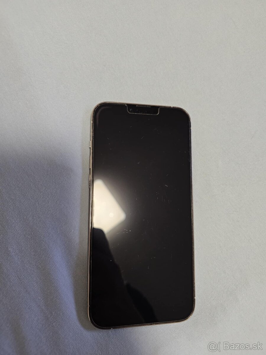 Apple IPhone 13 pro max a Apple Watch Series 7 (41mm) - 2