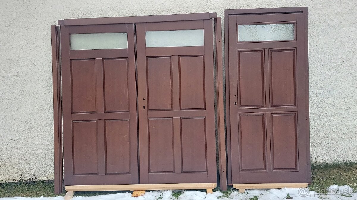 Drevená Garážová brána + vchodové dvere - 2