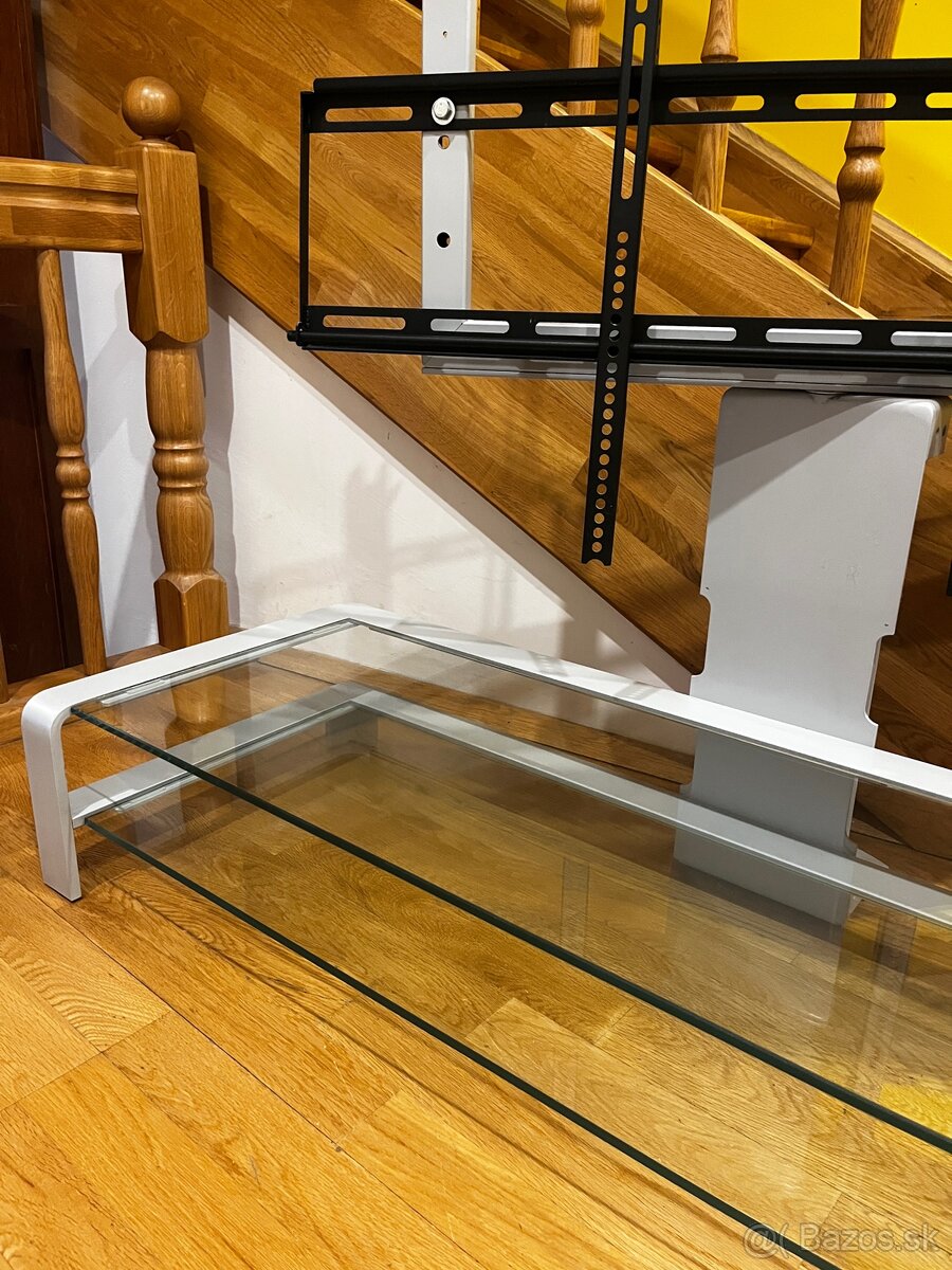 Otočný TV stojan s držiakom a sklenenými policami - 2