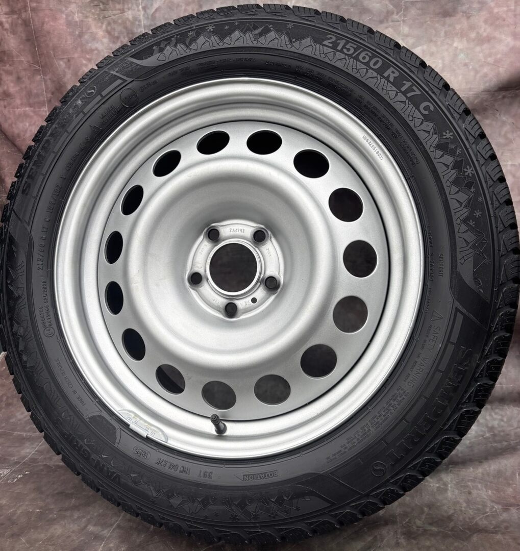 Zimní nepoužitá sada VW Transporter 215/60/17C - 2
