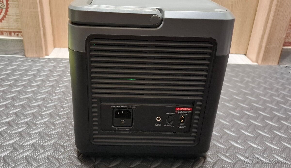 Oukitel P1000 Plus nabijacia stanica - 2