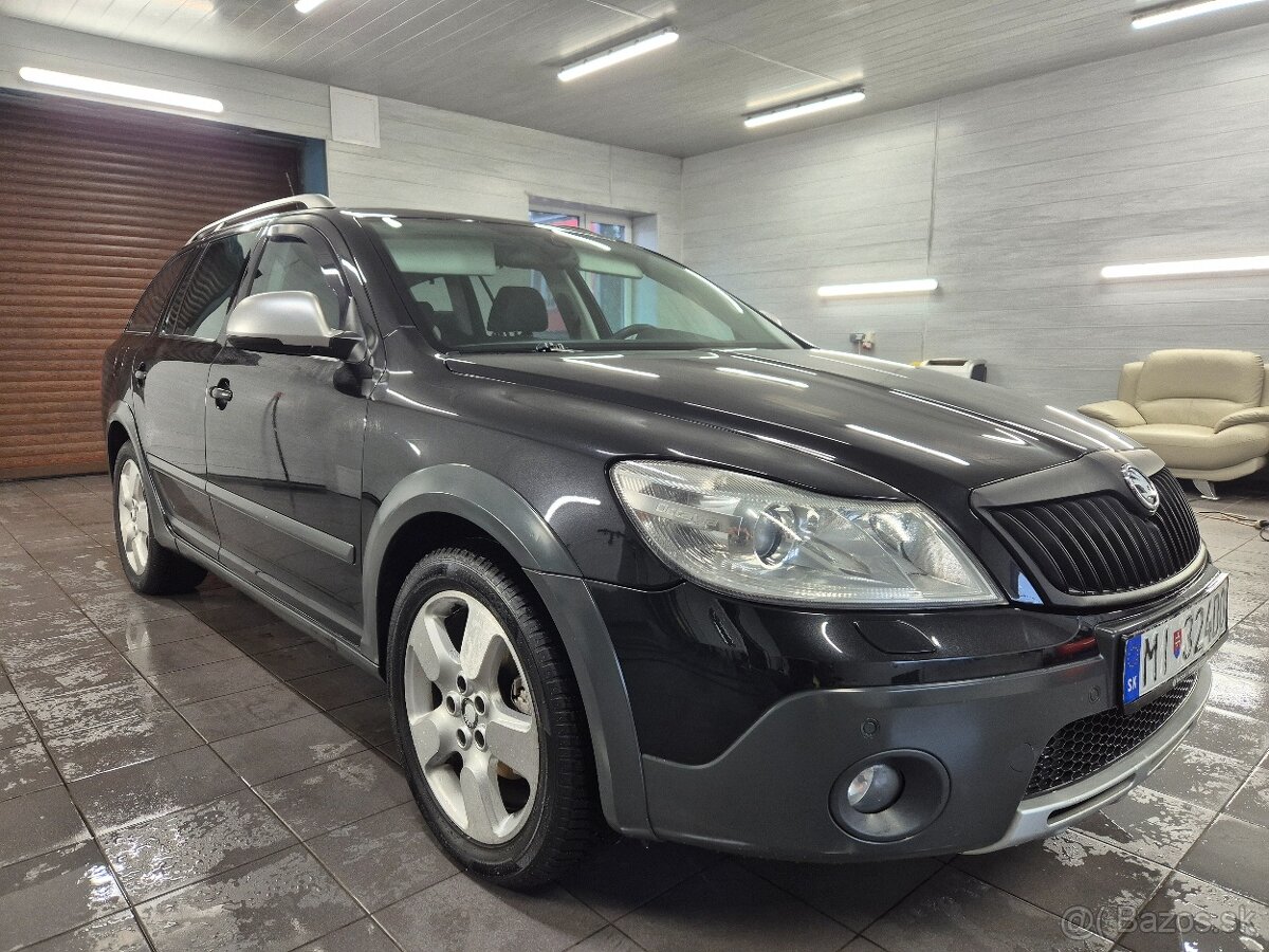 Škoda Octavia Scout - 2
