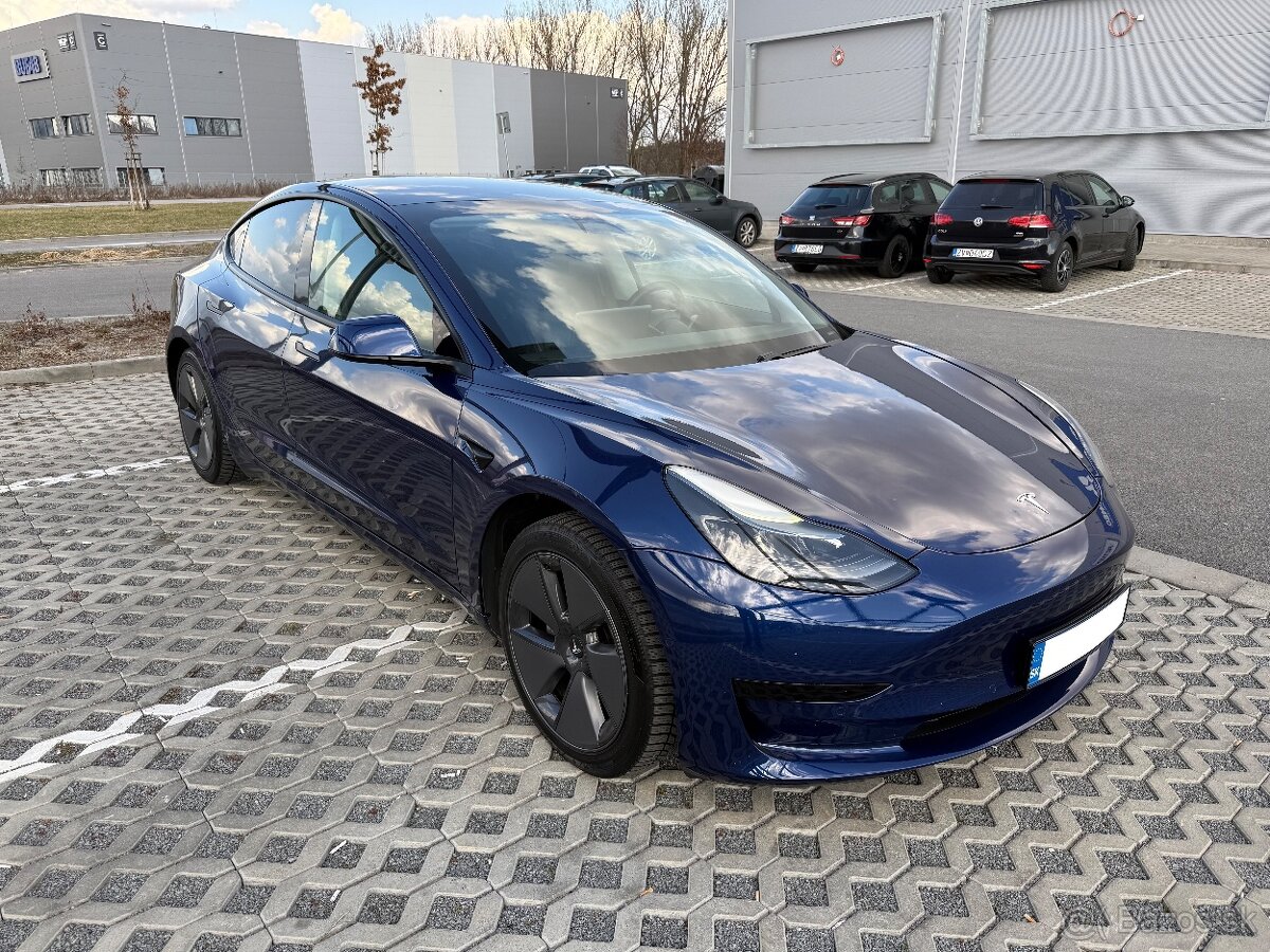 Tesla Model 3 SR+ - 2
