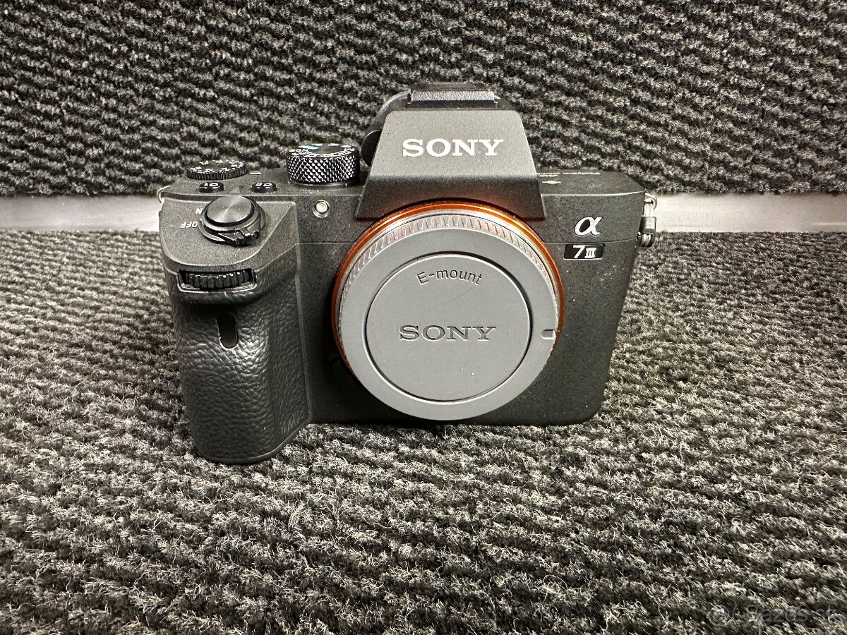 Sony A7III + Príslušenstvo(Objektívy, Kapsa, SD...) - 2