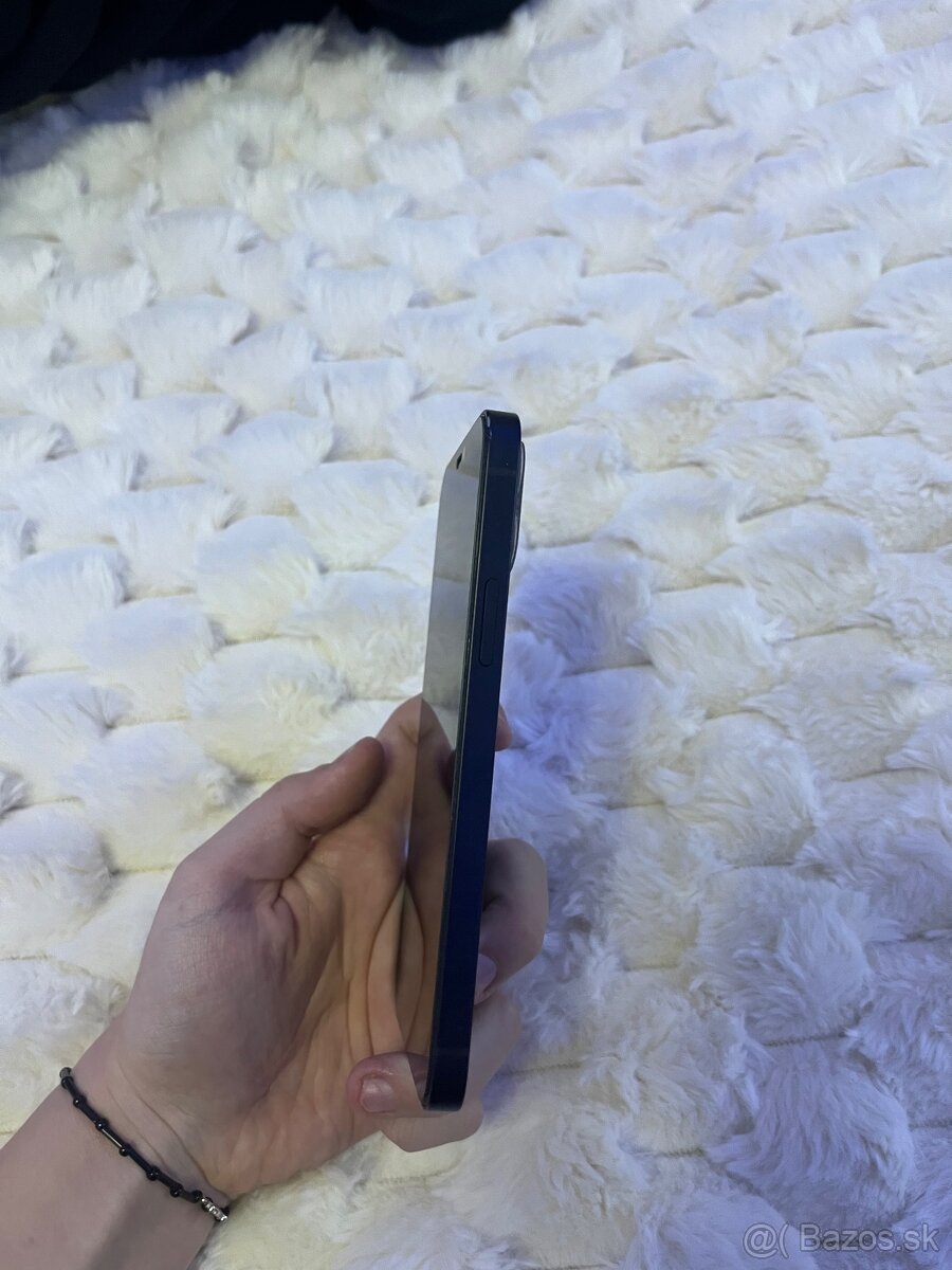 iPhone 12 64GB - 2