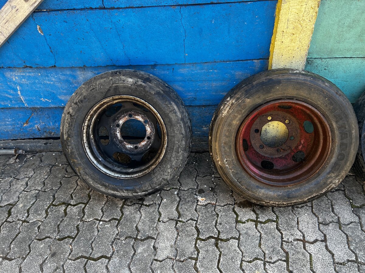 Kolesa Avia A75 - 2