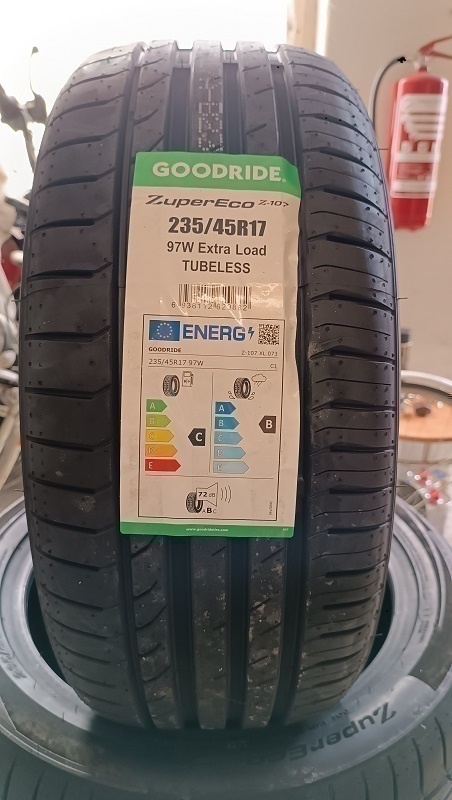 235/45 R17 letné pneumatiky 2026 - 2