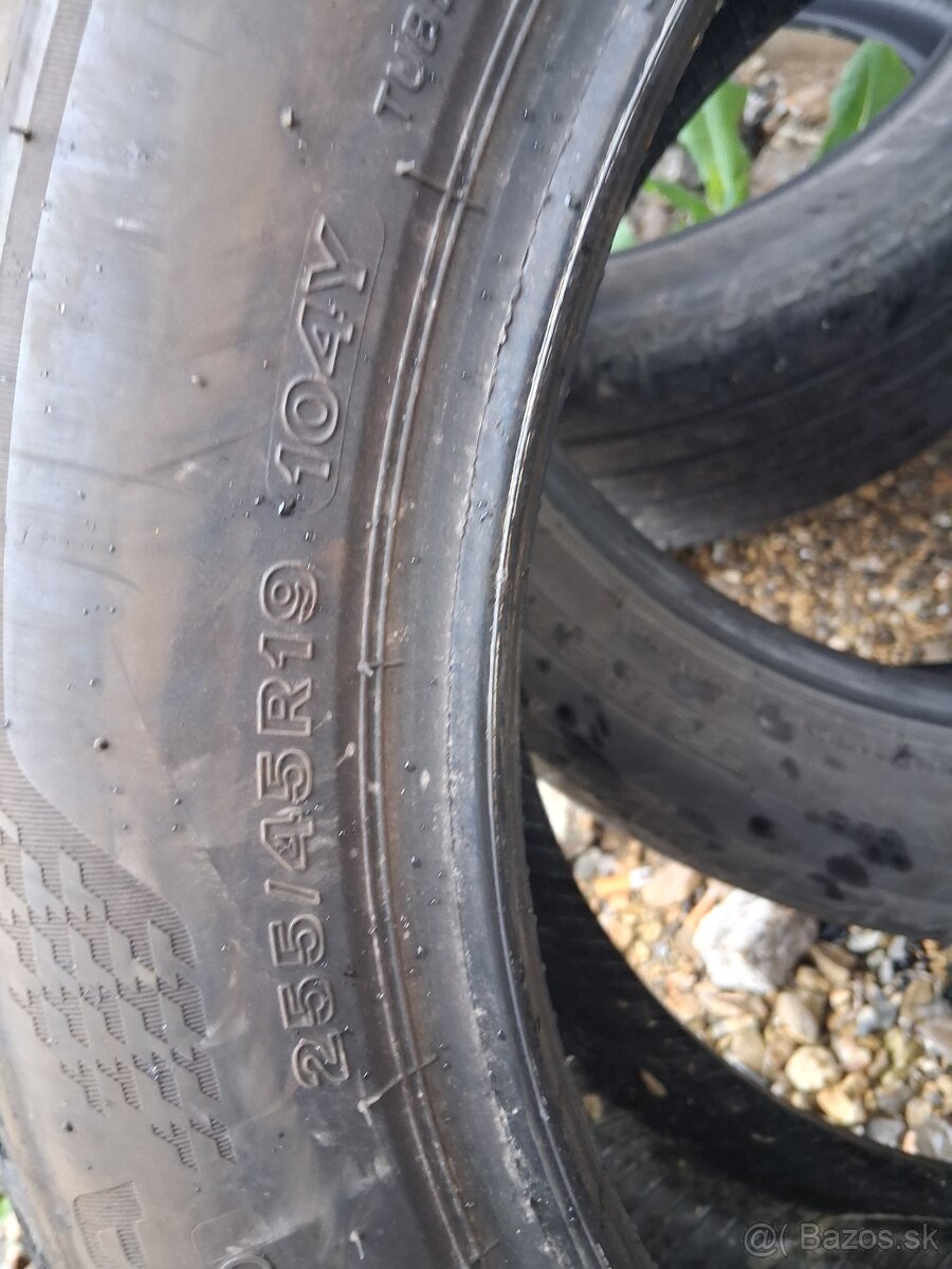 letné pneumatiky 255/45 R19 - 2