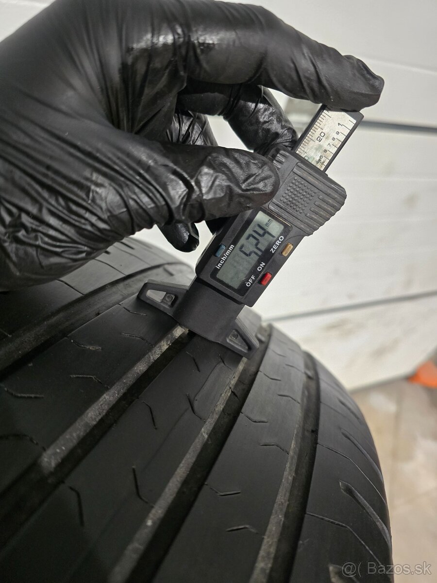 Letné Pneu Continental 235/60 R18 - 2