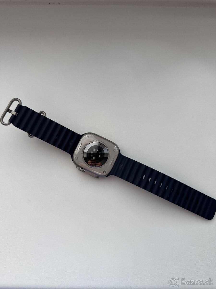 Apple Watch Ultra 2 - 2