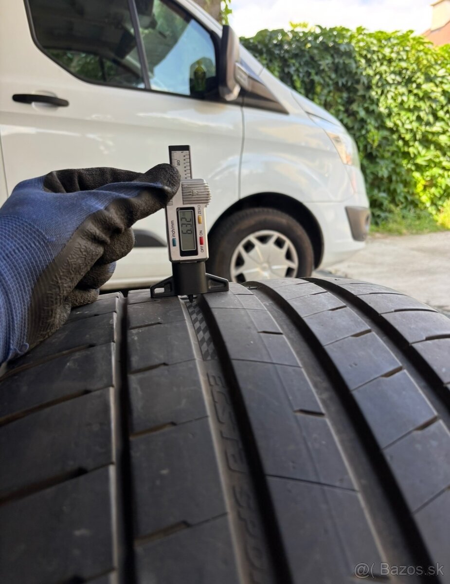 315/30 R21 Kumho Letne - 2