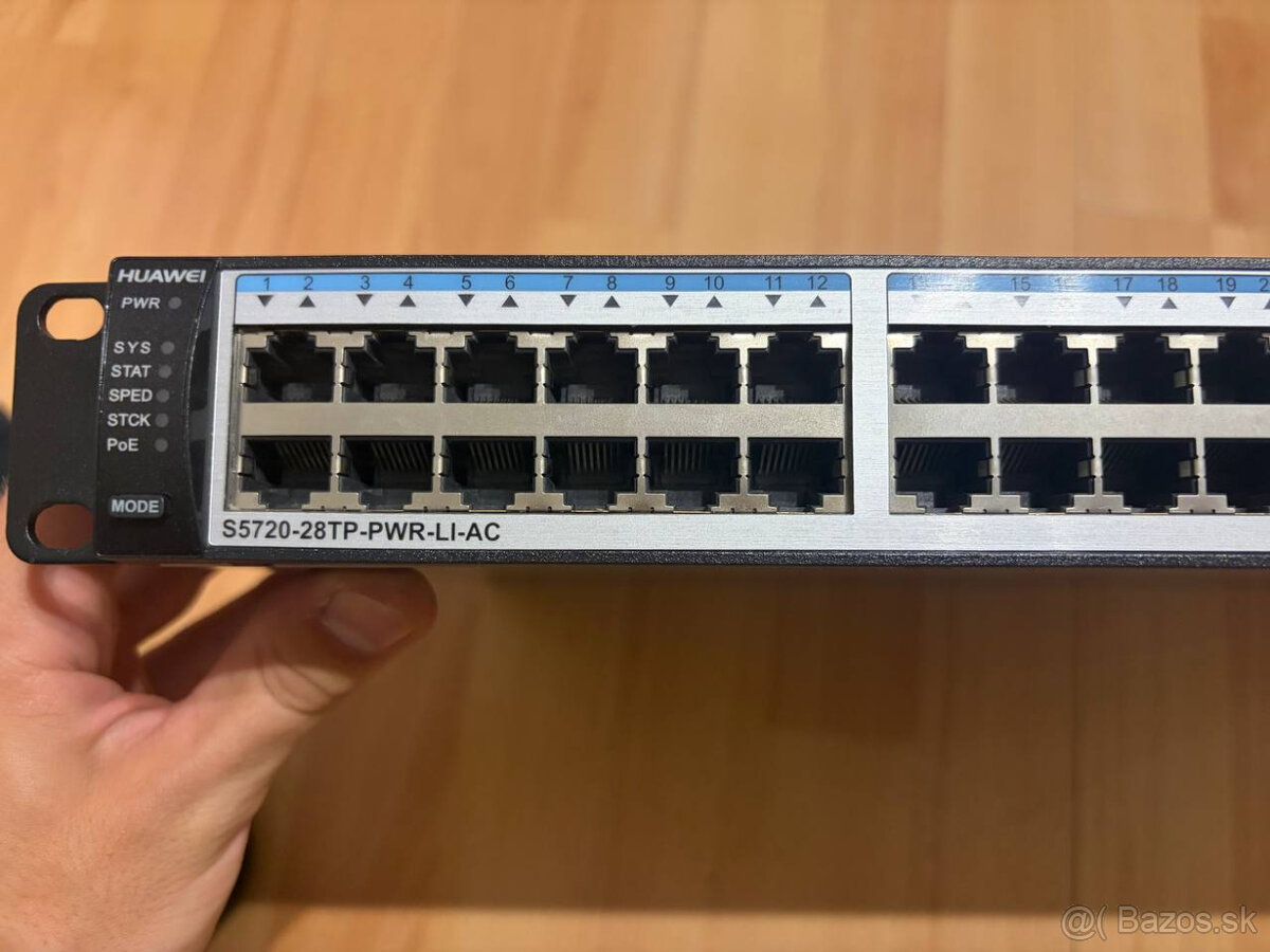 Huawei S5720-28TP-PWR-LI-AC - 2
