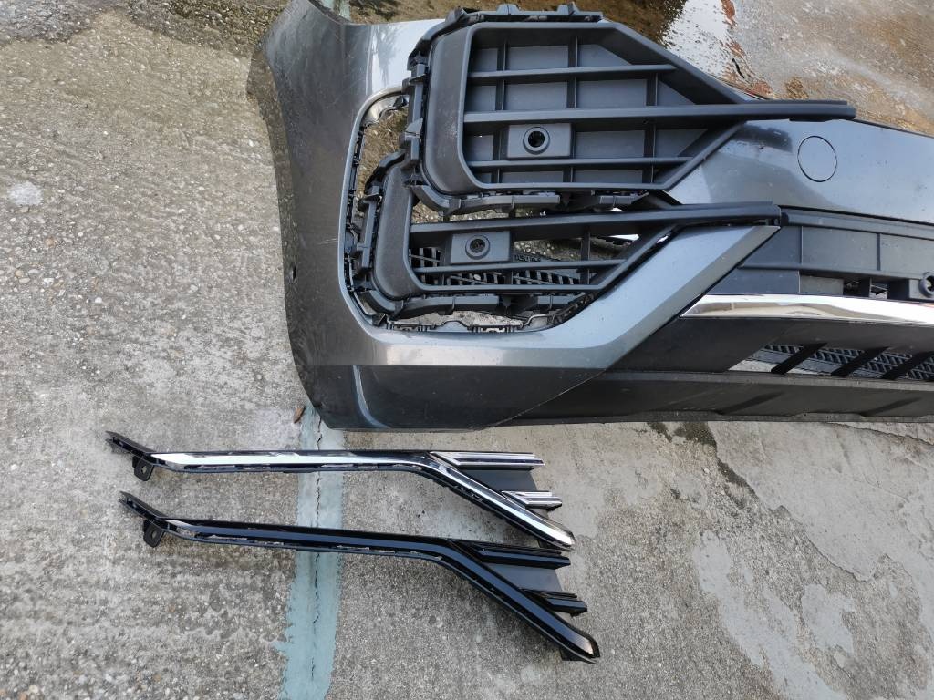 TOUAREG 18 PREDNY NAR R LINE BEZ OST VERZIA - 2