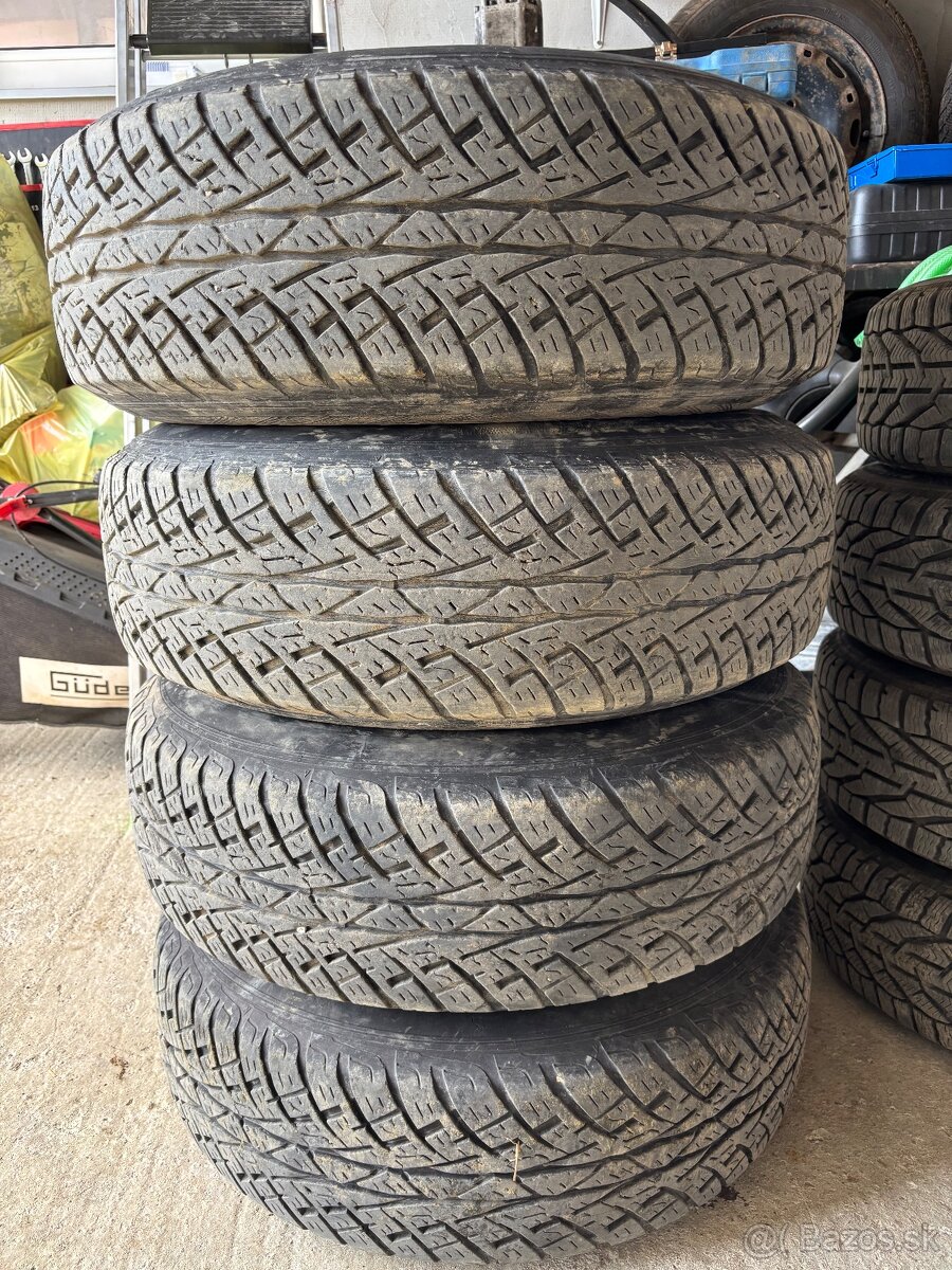 Predám kolesa 225/75 r15 Vitara Samurai Jimny - 2