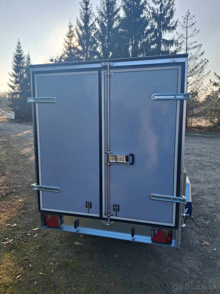 Furgon Niewiadow - 2