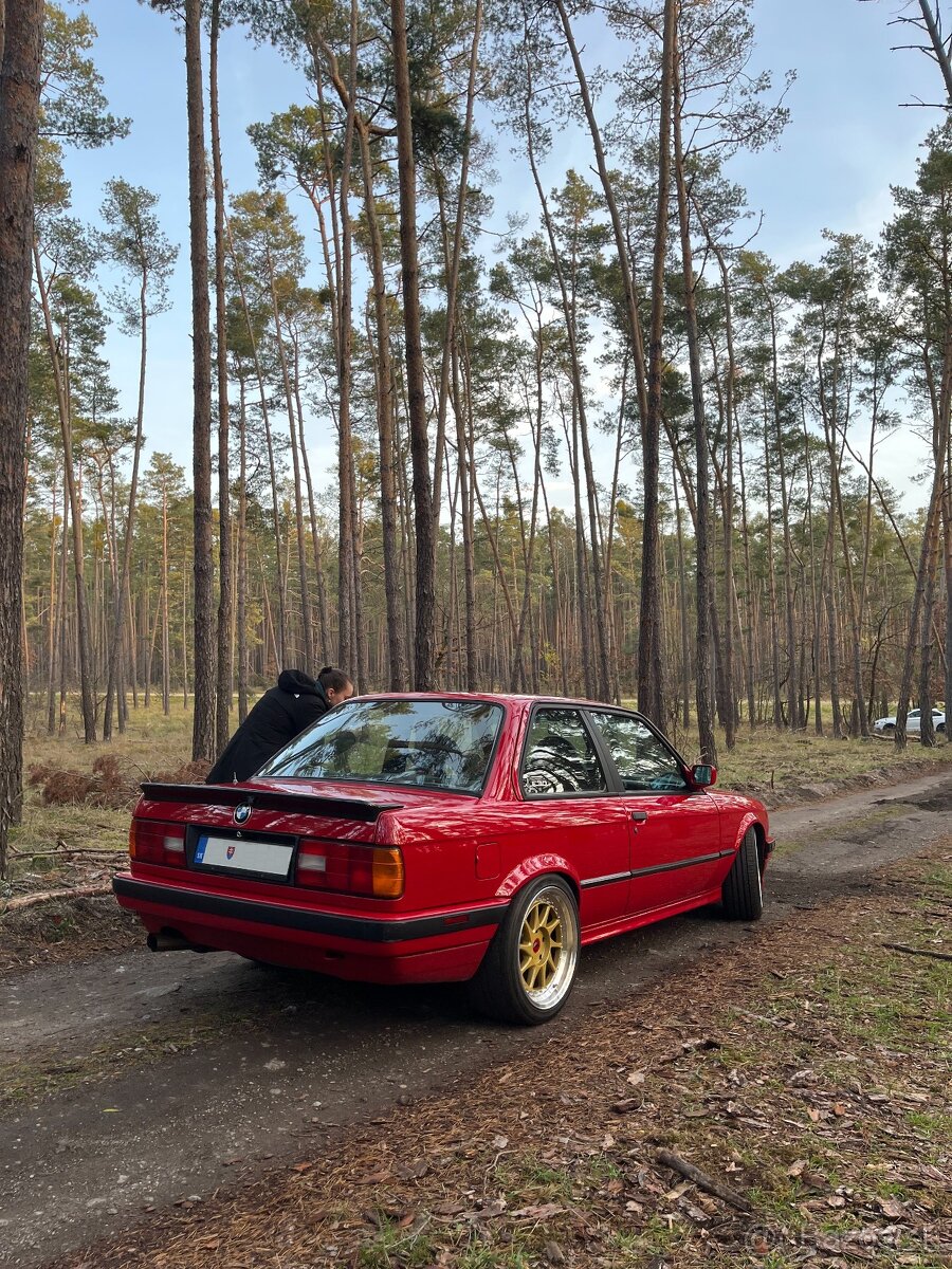 BMW E30 coupe 330i M54 1988 - 2