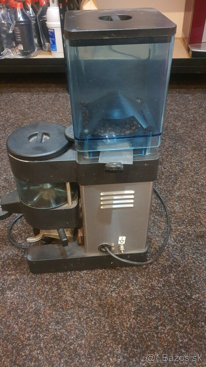 Mlynček na kàvu Rancilio MD 50 AT - novè mlecie kamene - 2