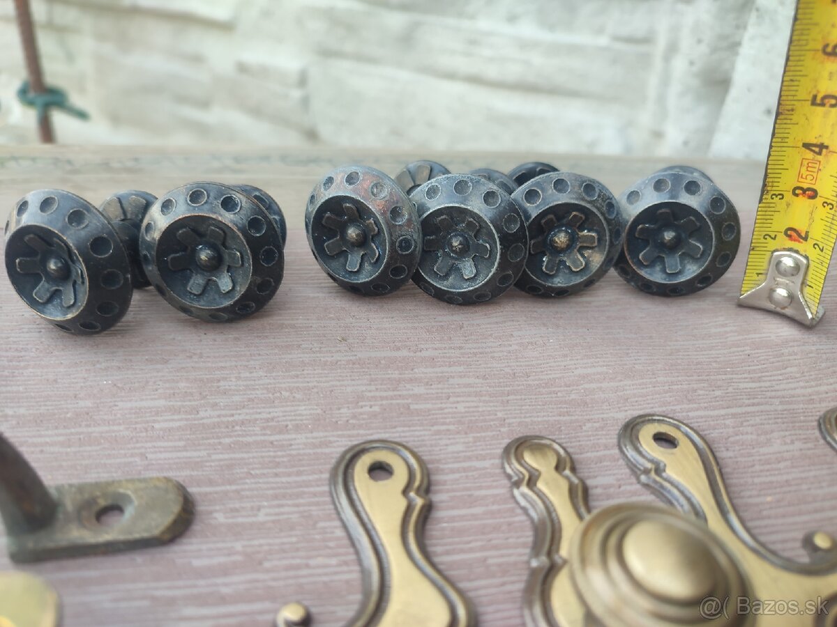 Rôzne úchytky ceny na foto - 2