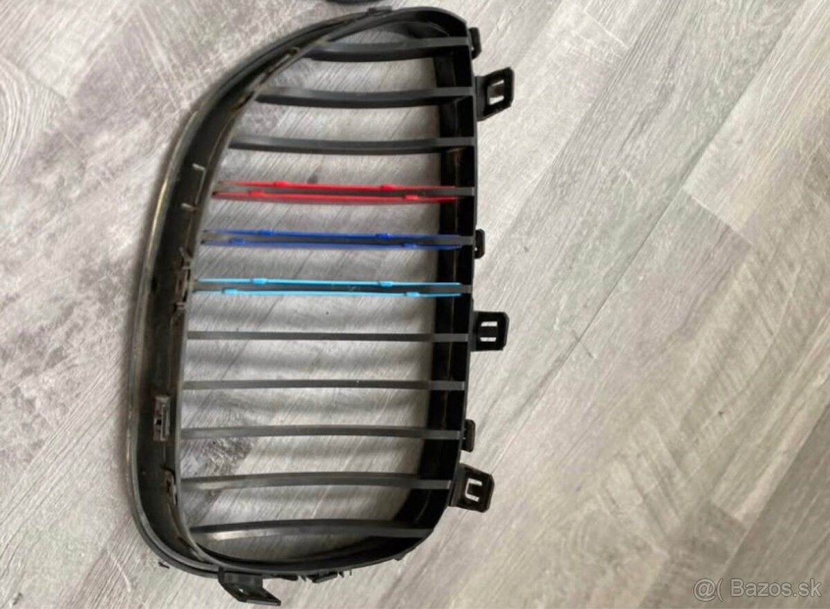 BMW e60 predná maska - 2
