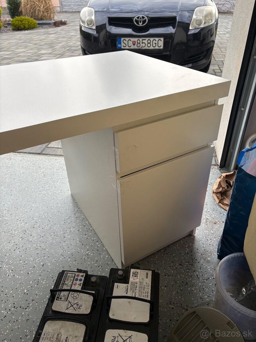 Stolík písací Ikea Malm - 2