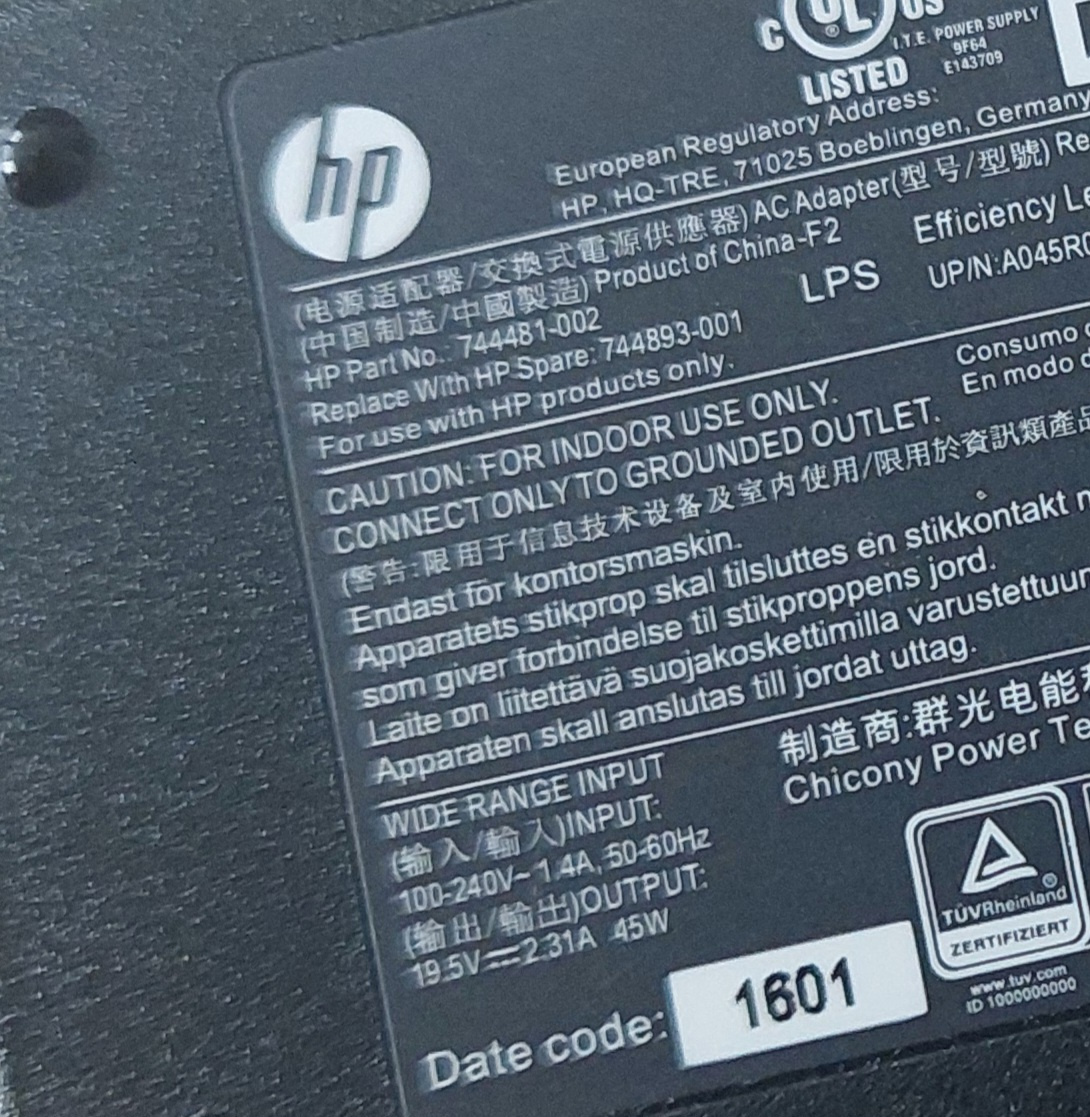 HP 45W 19.5V Laptop AC Adapter 744481-002 - 2