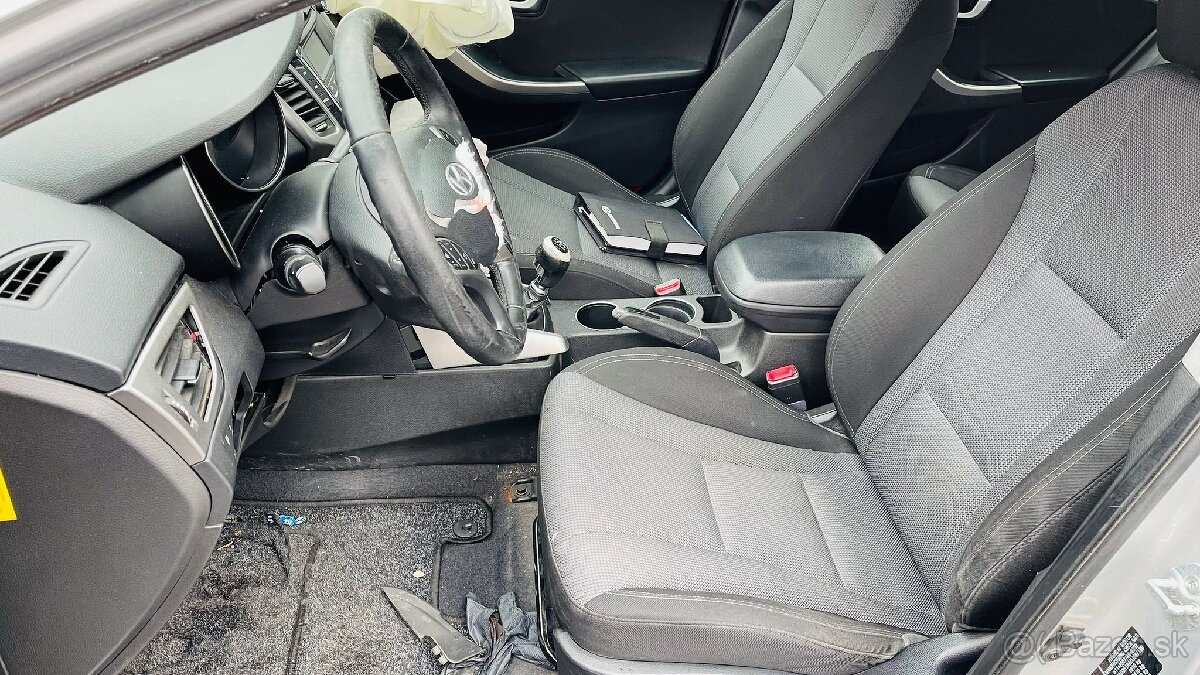 Hyundai i30 1,4 66kw rv2012 rozpredám ND - 2