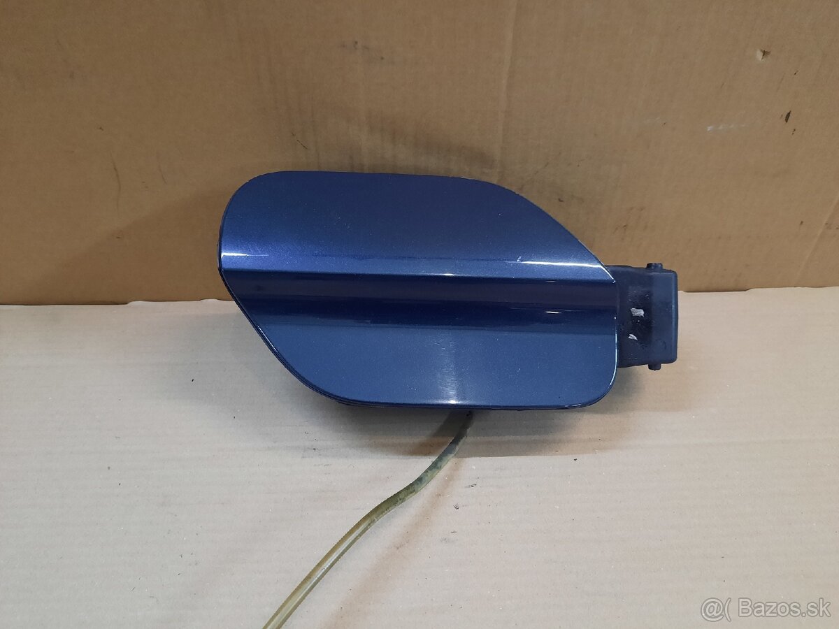 dvierka nádrže paliva Passat B8 - 2