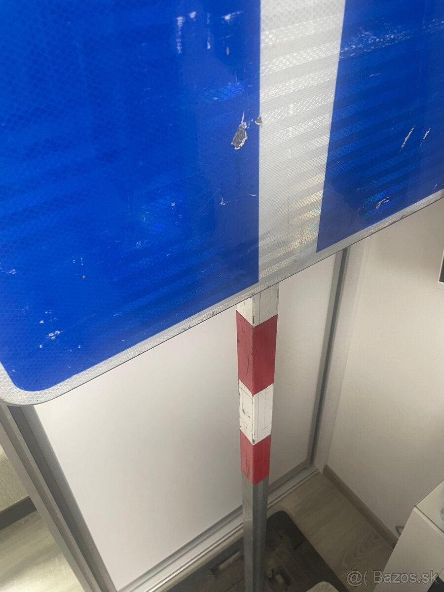 Dopravná značka slepá ulica - 2