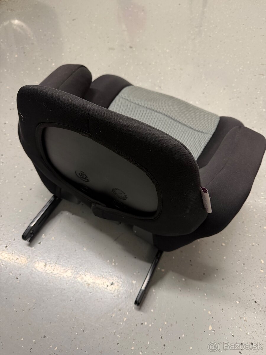 Autosedačka / Podsedak Kiddy na Isofix - 2