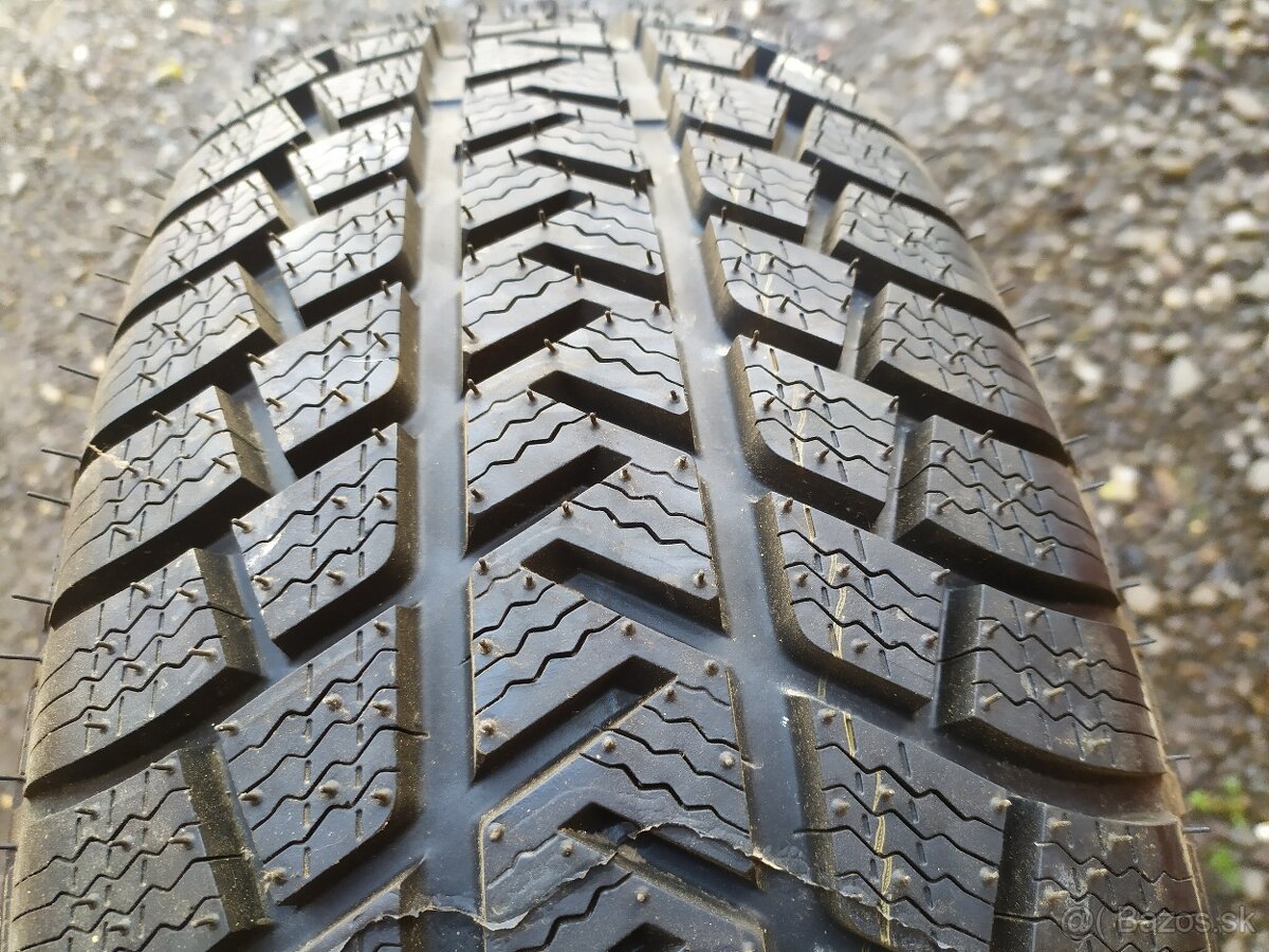 Zimná pneumatika 215/60 R17 Michelin 1kus - 2