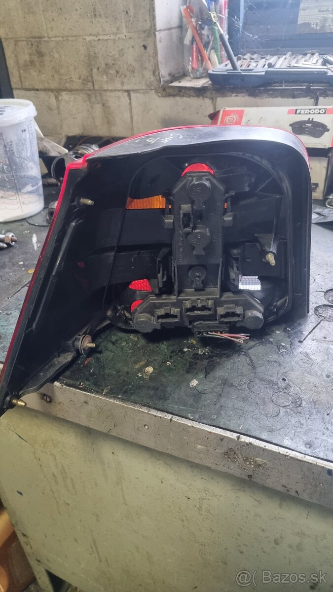 Zadne svetlo Golf - 2