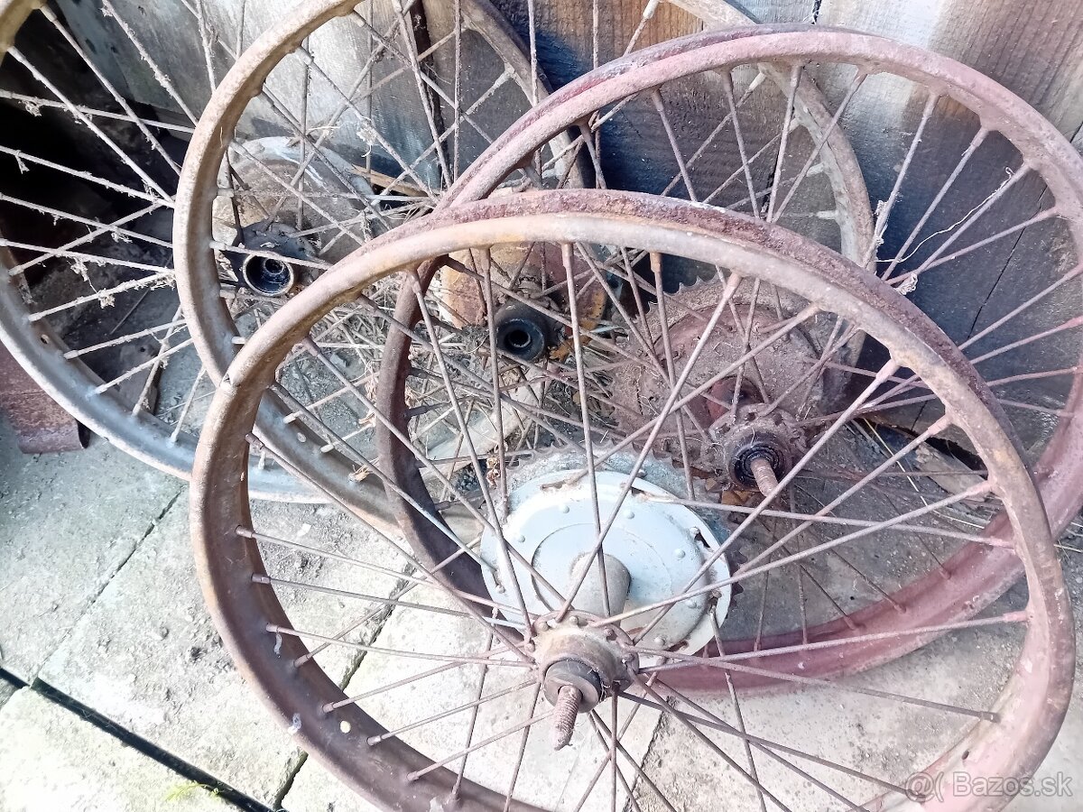 Manet 90-kolesa - 2