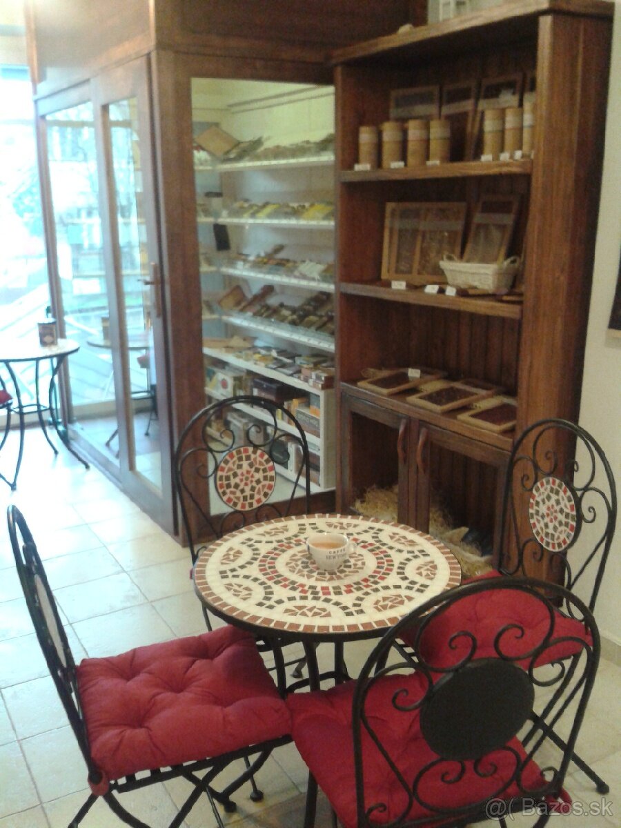 walk-in humidor - 2
