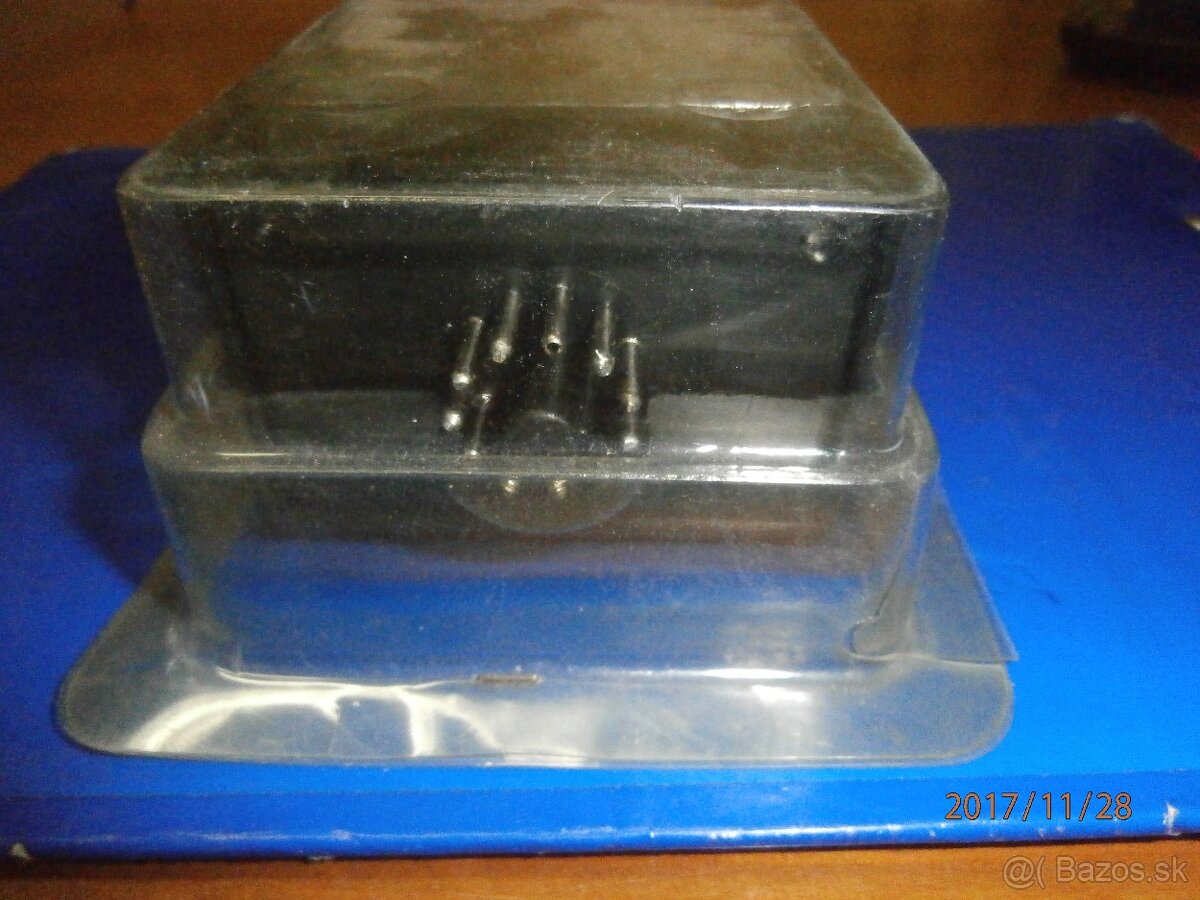 Rele AR04 PNP,110-220V/24VDC. - 2
