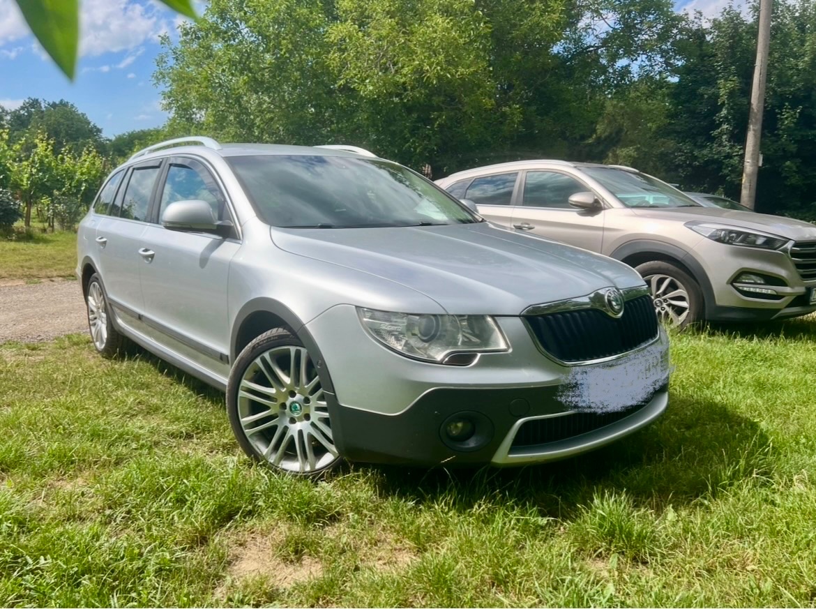 Škoda Superb Laurin&Clement Scout - 2