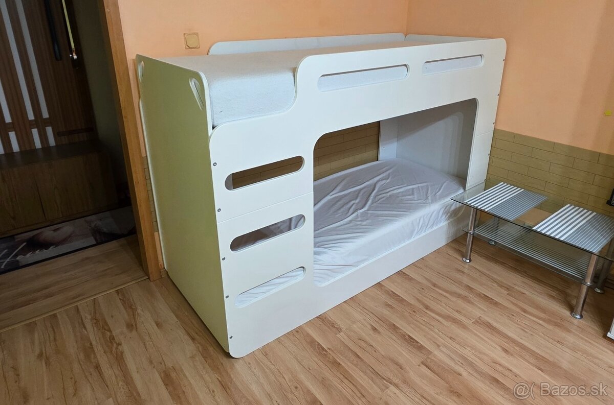 POSCHODOVA POSTEL - 2