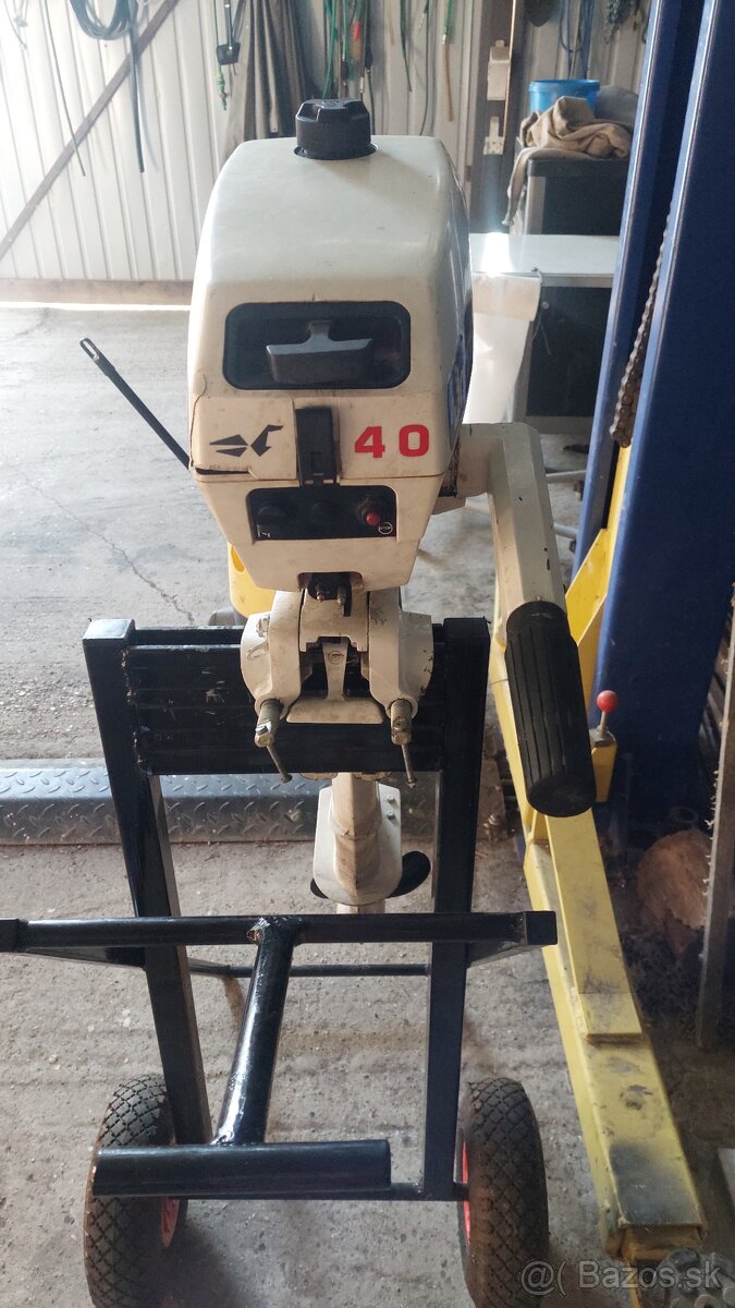 Lodny motor 4hp - 2