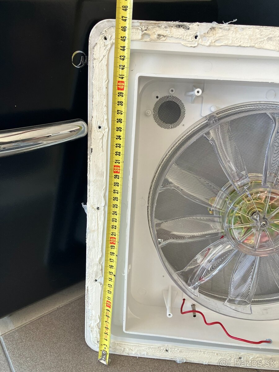Automatický ventilátor do karavanu - 2