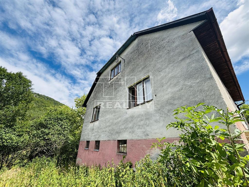 VEĽKÝ RODINNÝ DOM NA POZEMKU 1977 M2, KOŠECKÉ PODHRADIE - 2