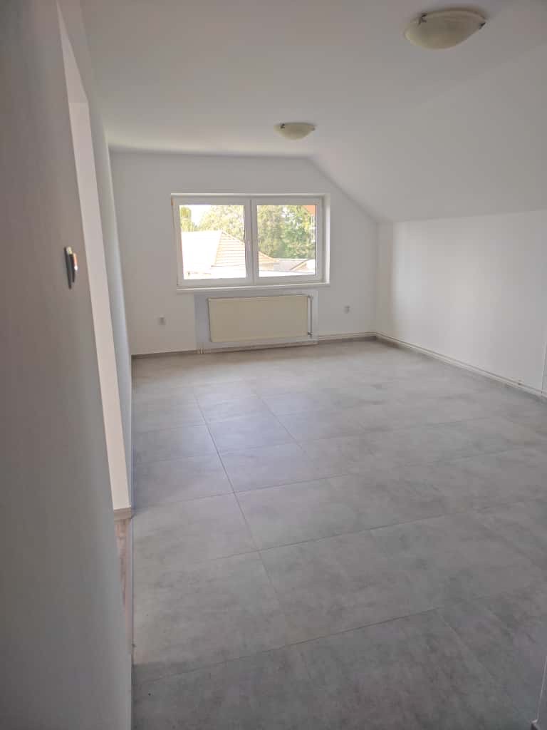 ZREKONŠTUOVANÉ PRIESTORY pre vašu kanceláriu a bývanie - 2