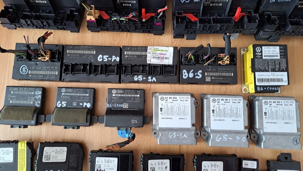 Riadiace jednotky - OCTAVIA 2,GOLF 5,Passat B6, Touran - 2