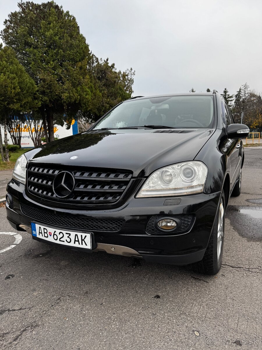 Mercedes-Benz ML320 W164 - 2