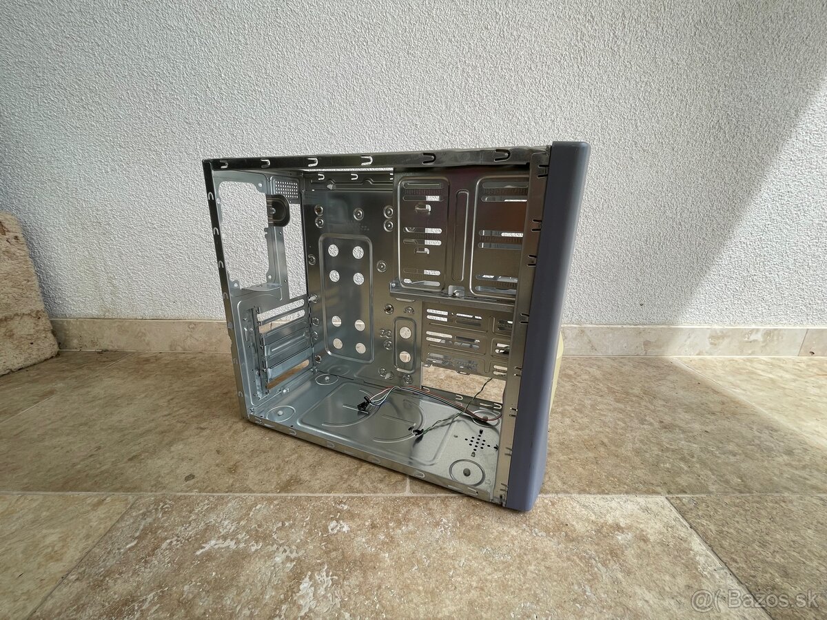 Retro PC skriňa - 2