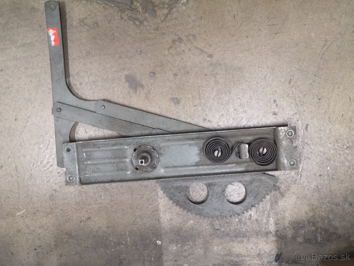 Spúšťač okna pravý MTS Obch. č.: 303989000 Kat. č.: 44294102 - 2