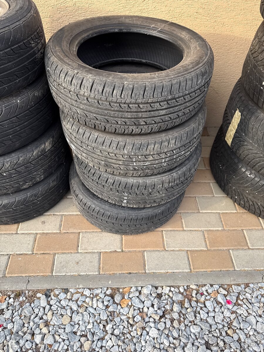 185/60R15 - 2