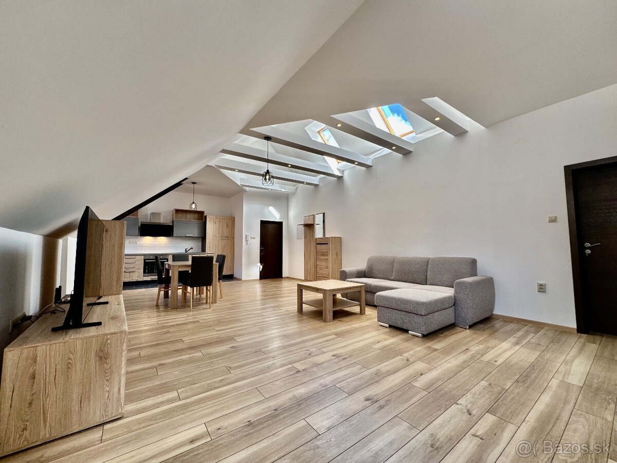 Prenájmeme 3 izbový byt, Žilina - centrum. - 2