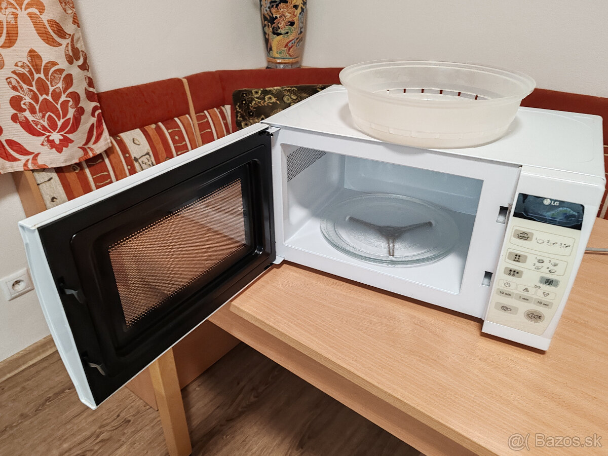 Mikrovlnka LG - 2