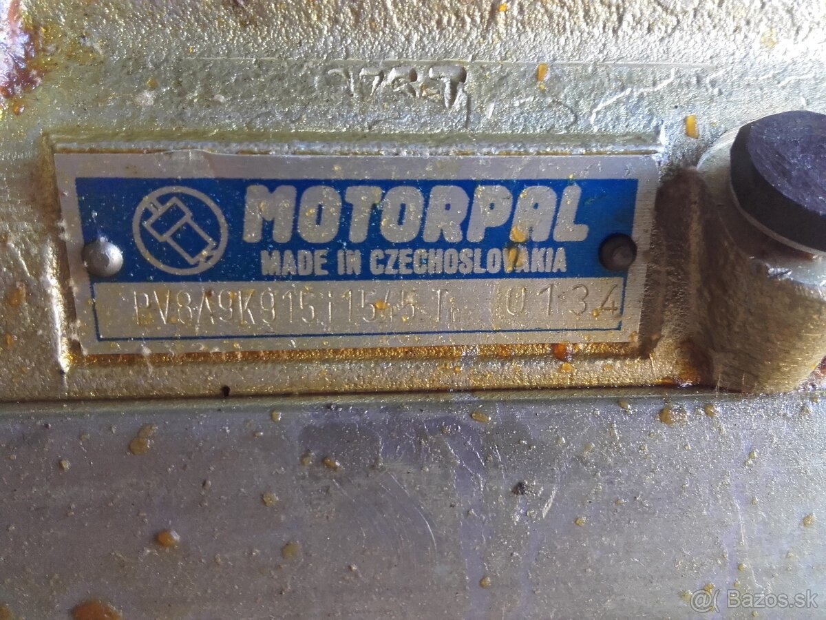 Čerpadlo vstrekovacie Tatra 148 nove - 2