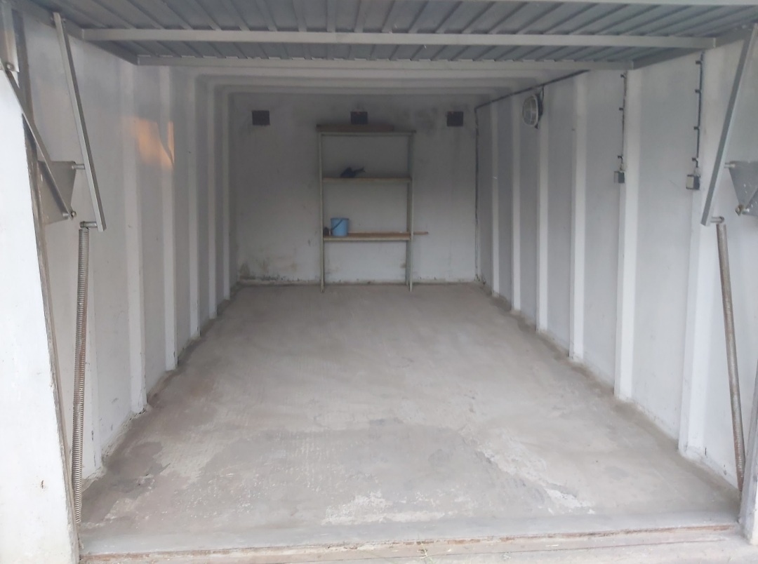 Garáž v Trnave - 2